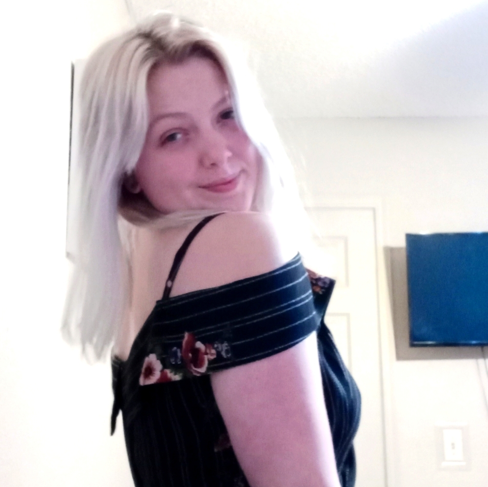 Floral pants suit